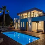Modern With Pool Villa