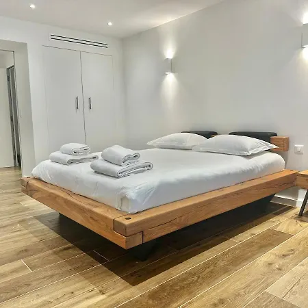 וילה Modern With Pool