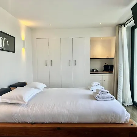 Modern With Pool וילה *