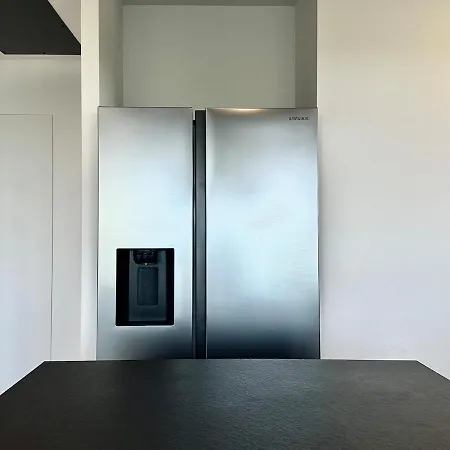 Modern With Pool * לה קרואה-ואלמר