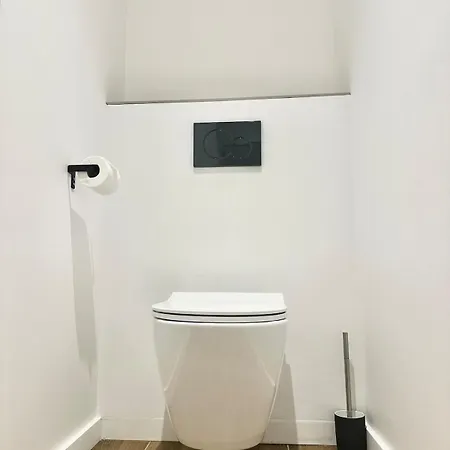 Modern With Pool וילה