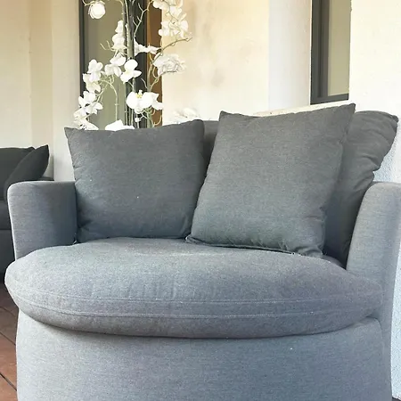 וילה Modern With Pool *