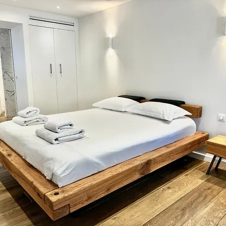 וילה Modern With Pool