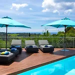 Вилла Modern With Pool *