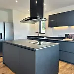 Modern With Pool La Croix-Valmer