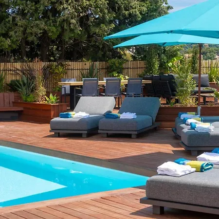 Modern With Pool * La Croix-Valmer