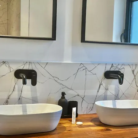 וילה Modern With Pool לה קרואה-ואלמר